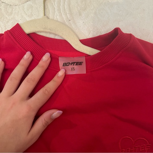 Bo+Tee red cropped sweatshirt - Picture 3 of 4
